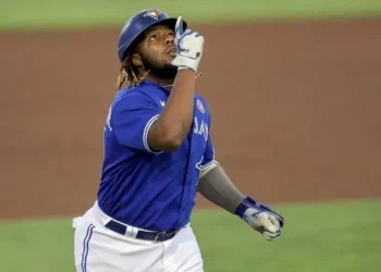 Guerrero Jr. dice que no ha recibido oferta de Toronto sobre extensión contractual