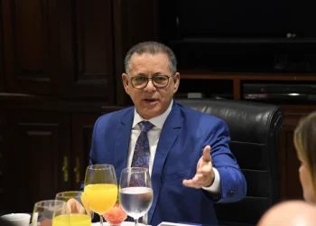 ¿Cómo y con cuánto se puede entrar al mercado de valores?