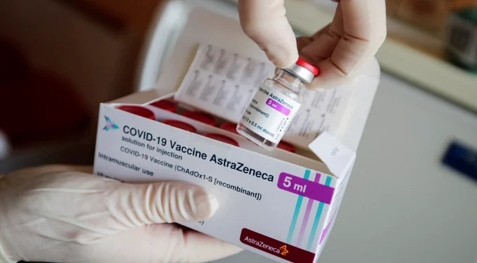 País llevaría a AstraZeneca a arbitraje por retraso en entrega de dosis