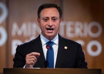 Contacto de JAR con Ortiz habría sido video-llamada