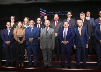 País realiza primera oferta pública acciones