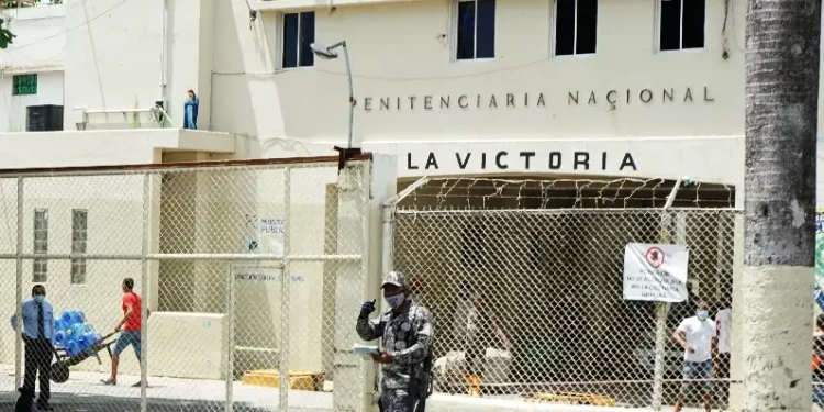 Envían a cárcel La Victoria ginecólogo acusado de dormir y abusar sexualmente a paciente