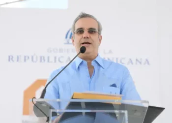 Abinader: «RD buscará solución internacional al tema sargazo»