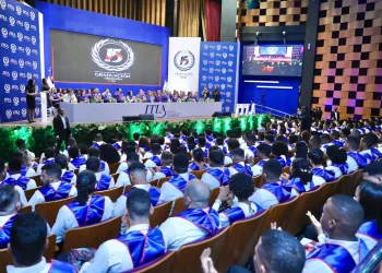 Vicepresidenta Raquel Peña encabeza graduación de 321 profesionales de tecnología del ITLA