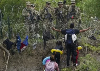 Estados Unidos detiene a miles de inmigrantes en frontera