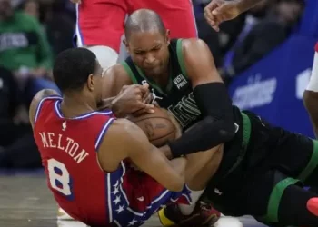 Al Horford encesta 17 en triunfo de los Celtics