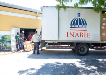 Por primera vez, INABIE comienza entrega de utilería escolar del año lectivo 2023-2024 con 4 meses de antelación