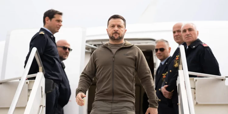 Zelenski llega a Roma para ver al papa Francisco