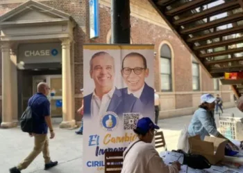 Ciudadanos abren puertas a dirigentes de PRM