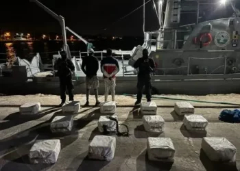 Intentan introducir 325 paquetes de cocaína por Barahona