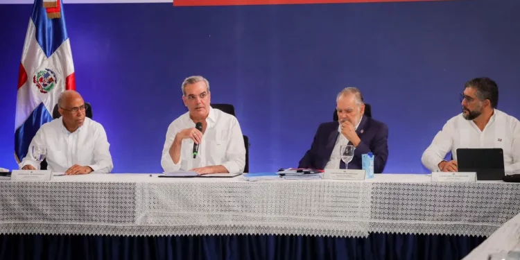 Presidente Abinader participa en taller para Defensa de las Áreas Protegidas