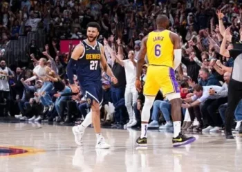 Denver dan segundo golpe a los Lakers