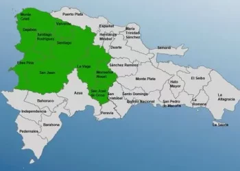 COE mantiene 10 provincias en alerta por vaguada