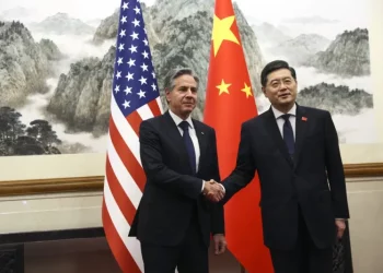 EE.UU. y China tratan de mejorar sus relaciones