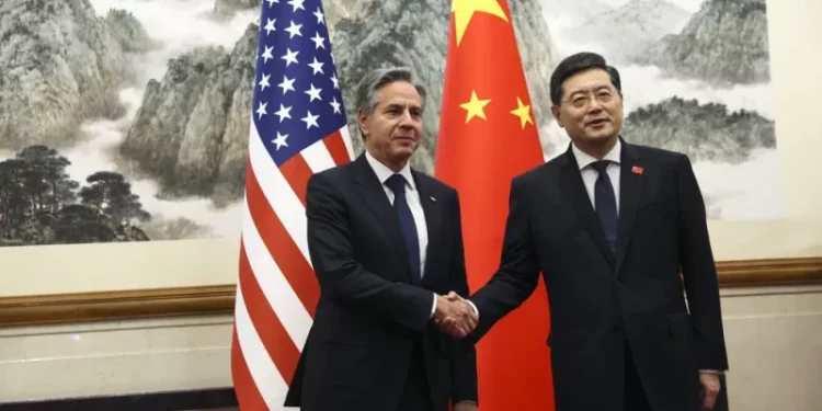 EE.UU. y China tratan de mejorar sus relaciones