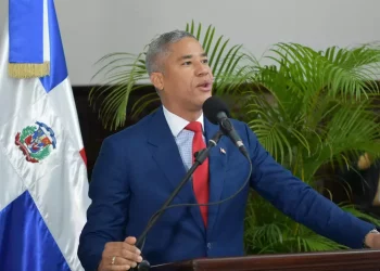 Andrés Cueto asegura Abinader arrasará en elecciones presidenciales con más del 60 % 