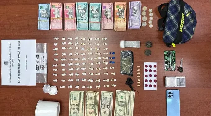 Decomisan armas y drogas Santiago