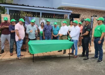 En Puerto Rico Fuerza del Pueblo juramentó a hombres y mujeres que militaban en PLD y PRM