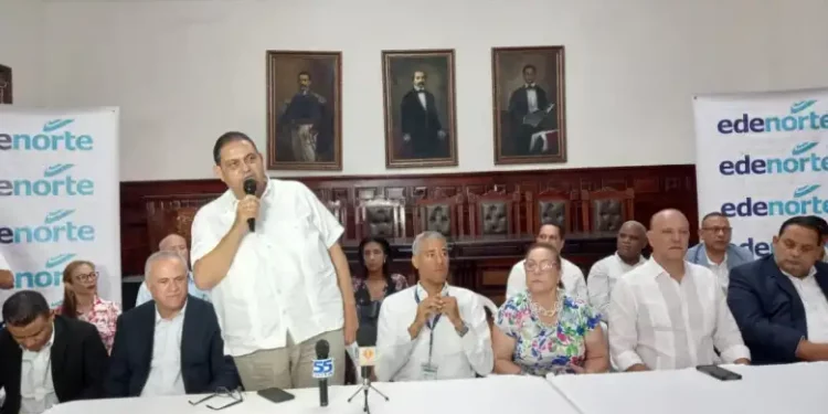 Consejo de Alcaldes de Santiago saluda plan de iluminación en localides del Cibao