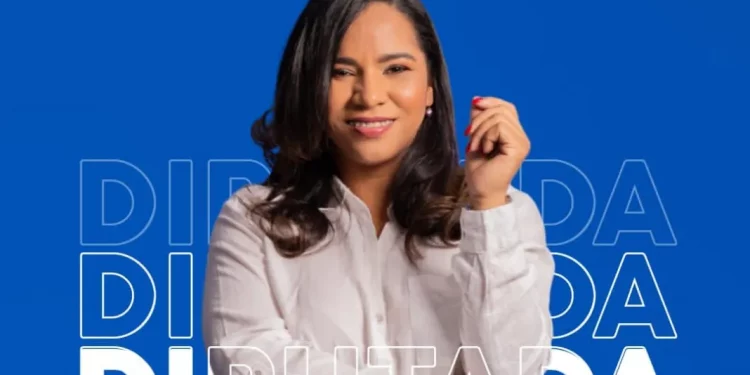 Abel Martínez realiza persecución campaña política de la Precandidata a diputada por el PRM Dilenia Santos y le retiran vallas publicitarias