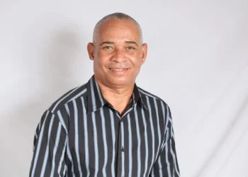 Renuncia Vicealcalde del PLD en Boca de Cachón