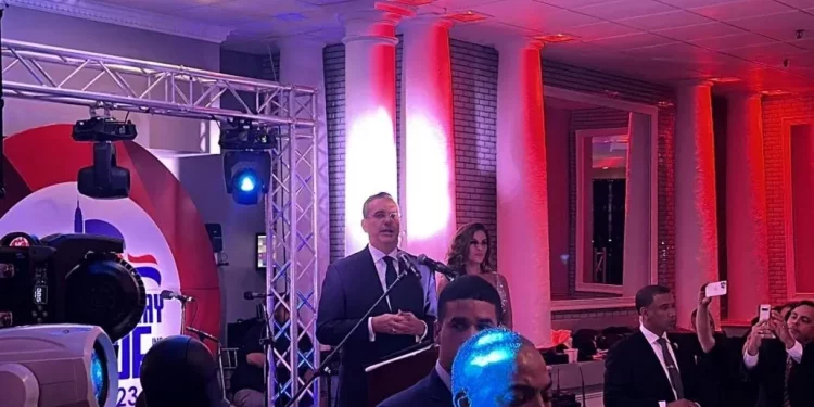¡A gritos! Dominicanos en Nueva York piden “4 años más” a Luis Abinader