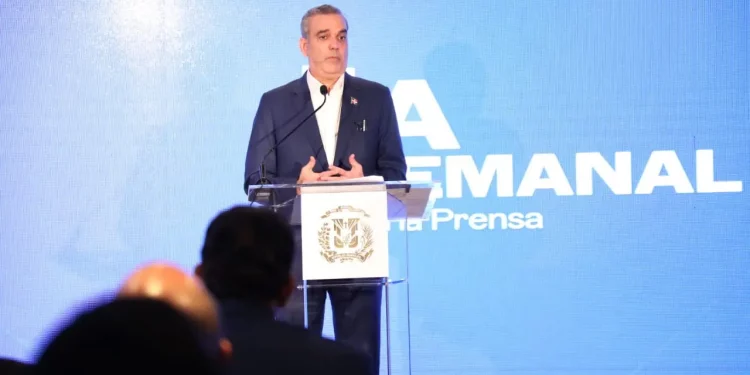 Abinader sobre decisión de haitianos de no ir al mercado binacional: «Nosotros no vamos a ceder»