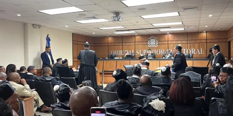 Tribunal Superior Electoral Suspende Juramentación de Potentini en Colegio de Abogados