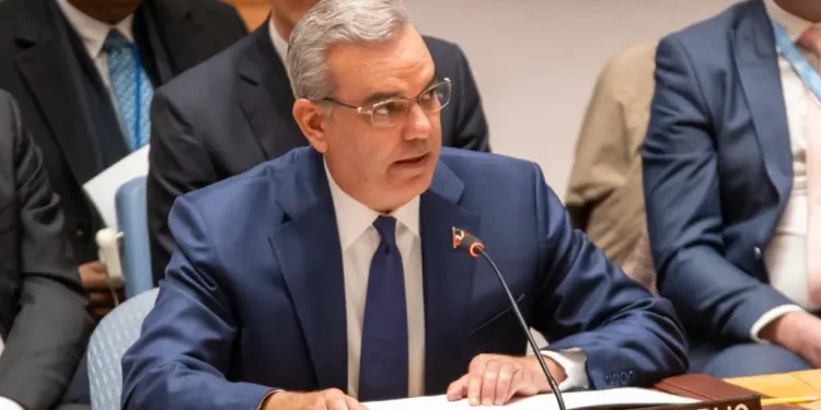 Presidente Abinader advierte a la Comunidad Internacional: “O luchamos juntos para salvar a Haití o lucharemos solos para proteger a República Dominicana”