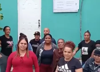 En La Vega, denuncian evangélicos no los dejan dormir haciendo escándalo día y noche