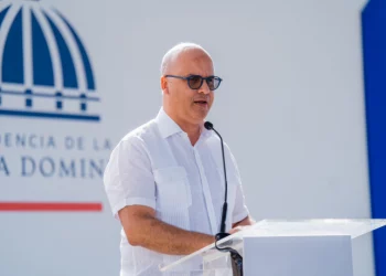 Ministro Igor Rodríguez afirma Abinader mantiene su coherencia al aceptar ir a debate