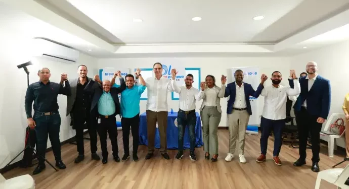 Más de una docena de altos dirigentes de FP pasan a ser parte de «Ola Sector Externo»