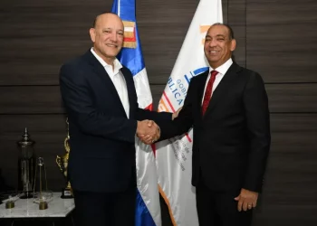 Ulises Rodríguez y Deligne Ascención articulan estrategias para transformar Santiago