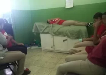 «Es una zozobra»: más de 100 estudiantes intoxicados por pesticidas desde 2023 en SFM