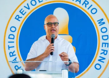 Igor Rodríguez asegura oposición hace daño a democracia en RD con denuncias irresponsables