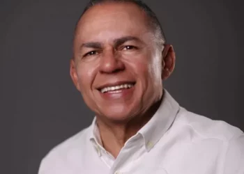 Renuncia de Fuerza del Pueblo el candidato a senador por Espaillat