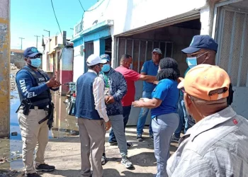 Autoridades sanitarias intervienen mercado de La Romana por insalubridad