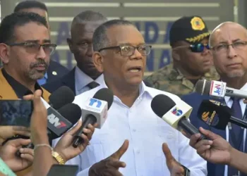 Director Migración se reúne con fiscal de Higüey para investigar caso abuso sexual contra niña haitiana