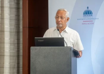 Pese a manifestaciones ADP, Minerd informa entra en vigencia aumento de 8% para maestros