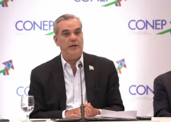 Abinader afirma RD es más pacífica; menciona áreas donde se necesitan más recursos