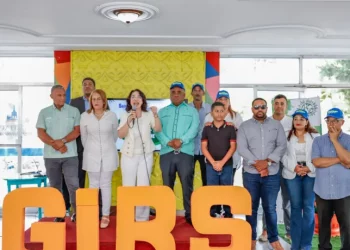 Alcaldía ofrece exposición y charla con motivo del Día Mundial del Reciclaje en Santiago