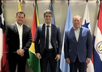 Líderes valoran avances de RD en aviación civil durante Cumbre