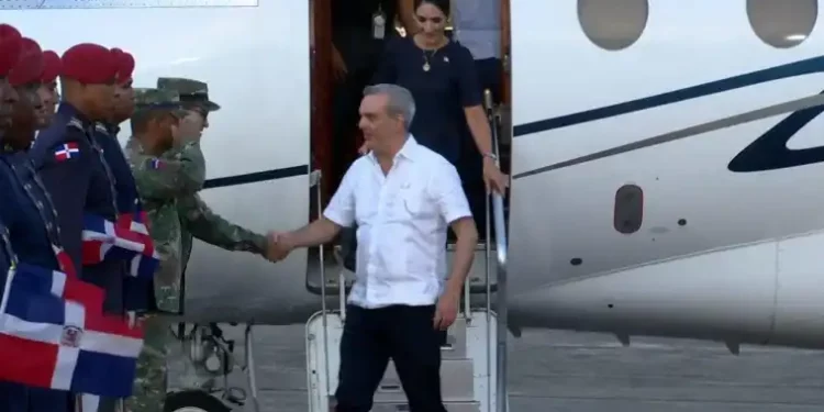 Presidente Luis Abinader tiene previsto regresar este sábado de su viaje a Europa