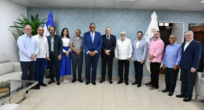 Farmacias interconectarán cámaras al sistema 911 para eficientizar solución de delitos