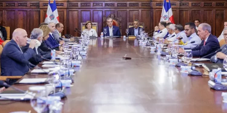 Gobierno conoce parámetros Presupuesto 2025