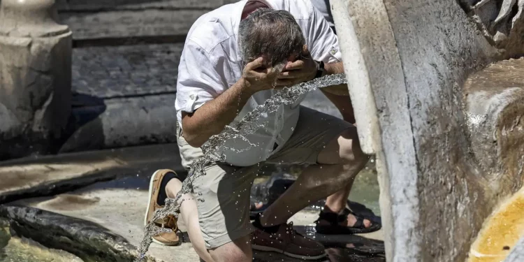 Mucho calor, pocas lluvias y polvo del Sahara este lunes