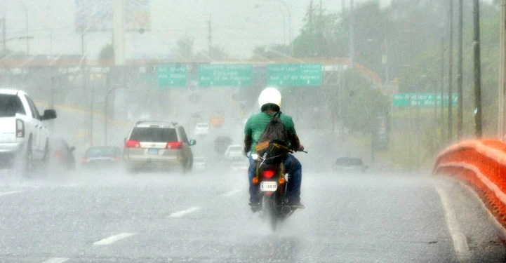 Onamet informa onda tropical continuará produciendo aguaceros dispersos en gran parte del país