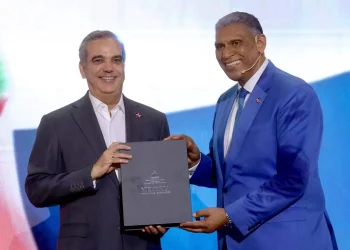 Abinader designa a Jesús Vásquez como cónsul general de RD en Nueva York