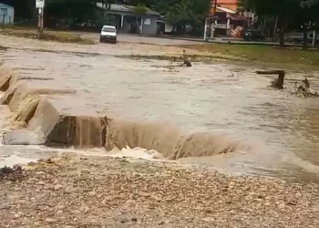 Huracán Beryl: Autoridades realizan evacuaciones preventivas y obligatorias en Barahona y Pedernales