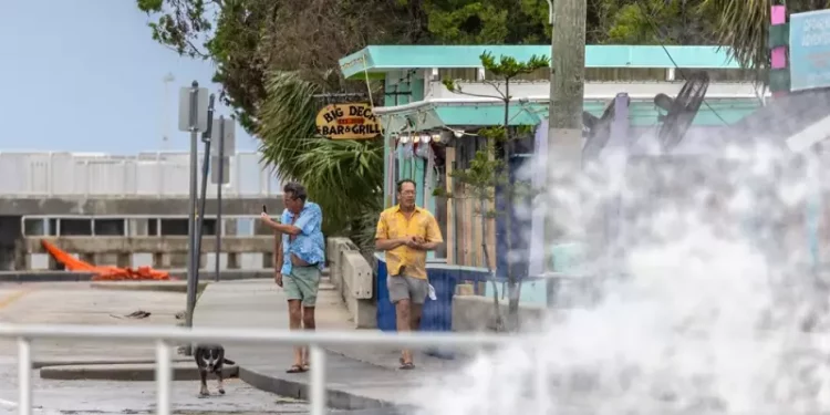 El huracán Helene deja al menos tres muertos en Florida; se debilita a depresión tropical